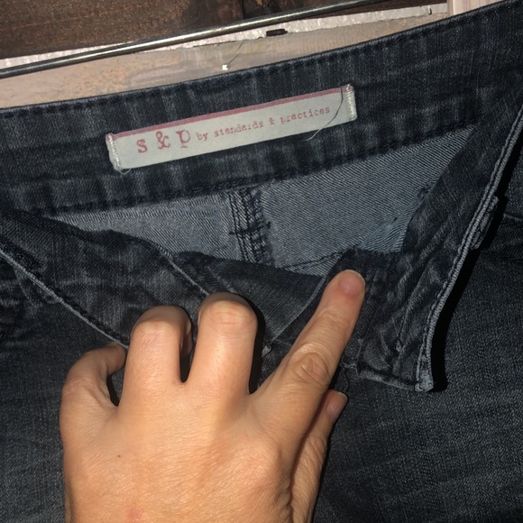 Jean Shorts - size 5 - Picture 3 of 8